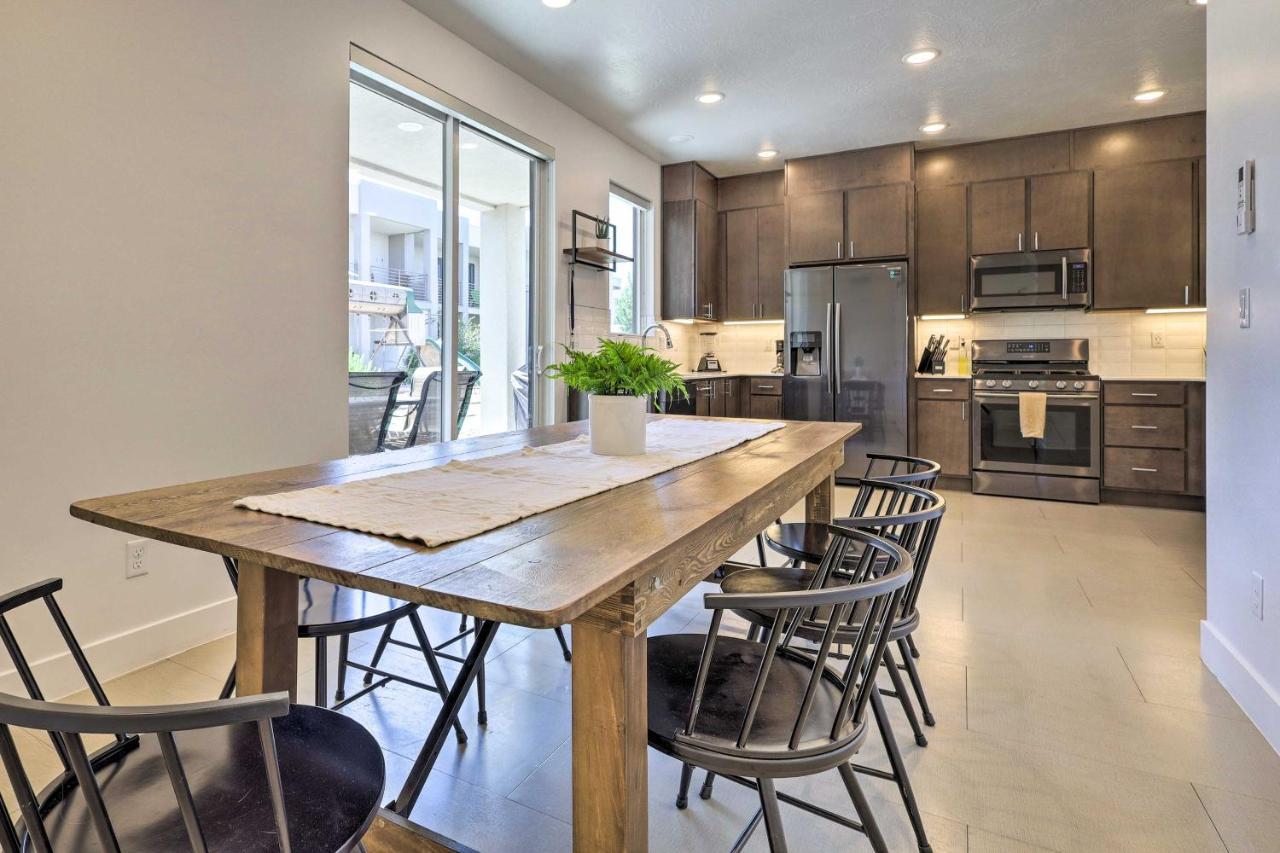Sunny Resort Townhome And Balcony And Pool Access St. George Bagian luar foto